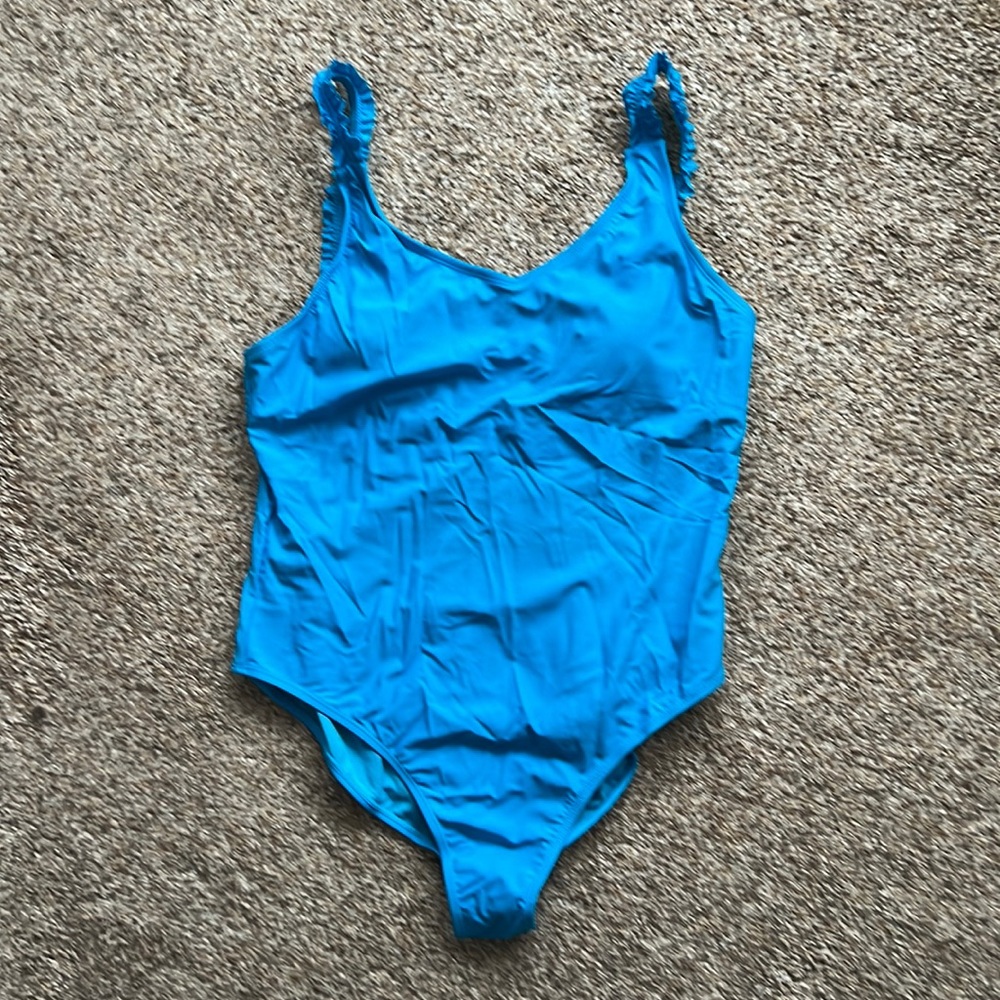 Bathing suit with ruffle straps